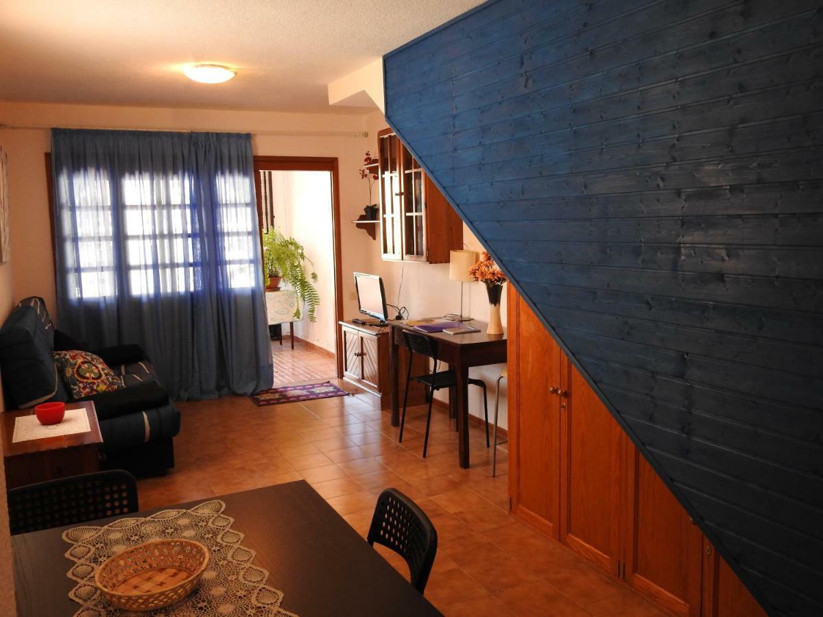 La Palmera1 Casa Al Primer Piso Con 2 Dormitorios - Two Bedroom House On The First Floor --- La Palmera 2 Casa En Planta Baja Con 1 Dormitorio, One Bedroom House On The Ground Floor アガエテ エクステリア 写真
